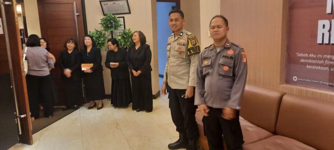 
					Pengamanan Ibadah Jumat Agung di Gereja Diaspora Berjalan Lancar