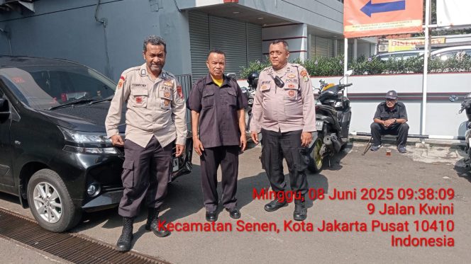 
					Patroli Mingguan Polsek Senen Tingkatkan Rasa Aman Jemaat Gereja