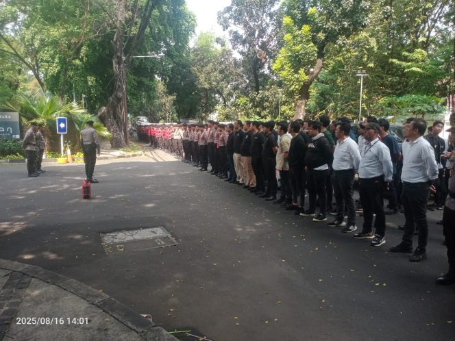 
					Apel Gabungan TNI–Polri di Bundaran HI, Amankan Malam Perayaan HUT RI ke-80