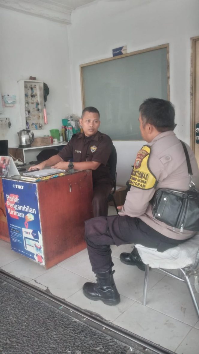 
					Patroli Dialogis Bhabinkamtibmas di PT TIKI, Sinergi dengan Satpam Ditingkatkan