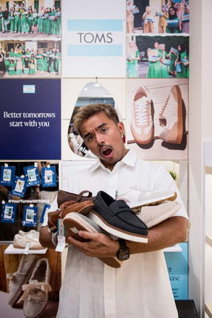 TOMS Gelar Community Gathering di Pondok Indah Mall 2, Perkuat Kampanye #PurchaseWithPurpose di Indonesia