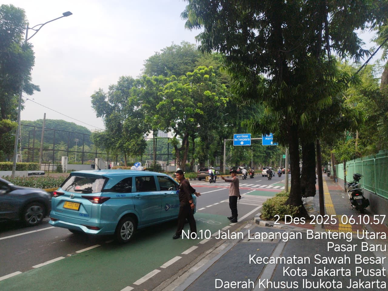 Perkuat Pengaturan Lalu lintas, Pagi Hati” Polsek Sawah Besar Jamin Kelancaran Jalan Warga”