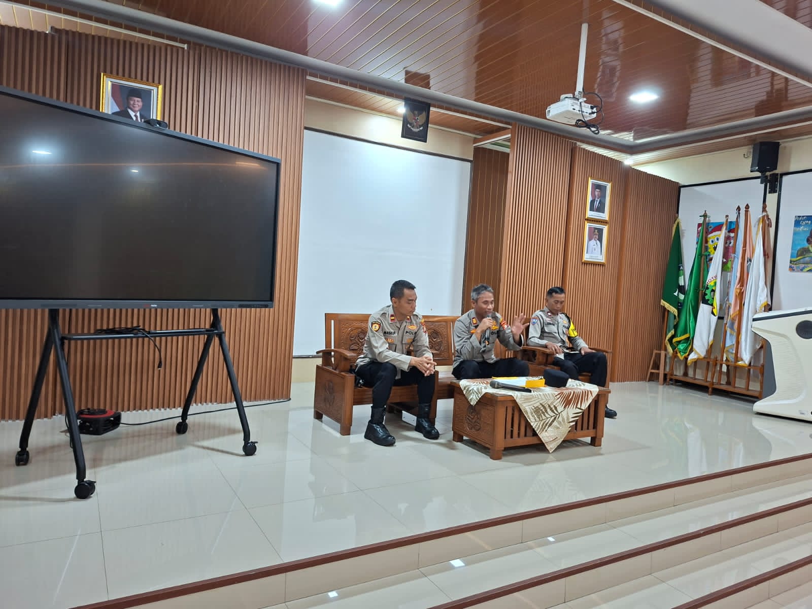 Polsek Senen Berikan Penyuluhan Kenakalan Remaja di SMK 34 Jakarta Pusat