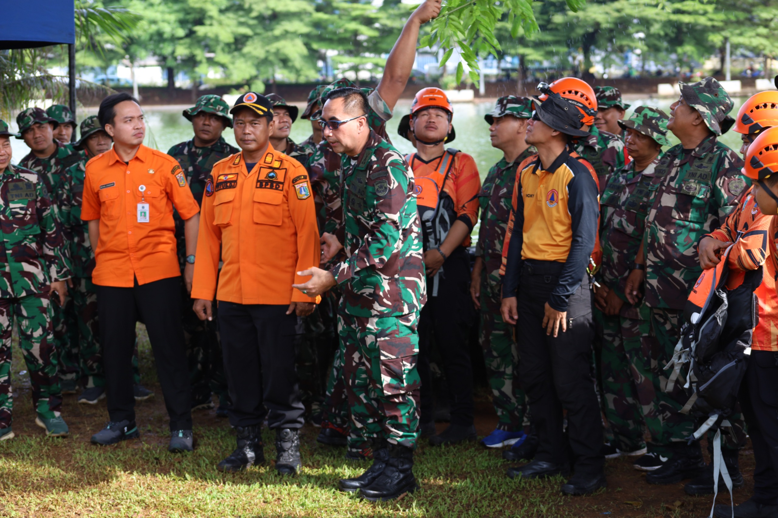 Kodim 0502/Jakarta Utara Gelar Pelatihan Pengoperasionalan LCR Bersama BPBD DKI Jakarta