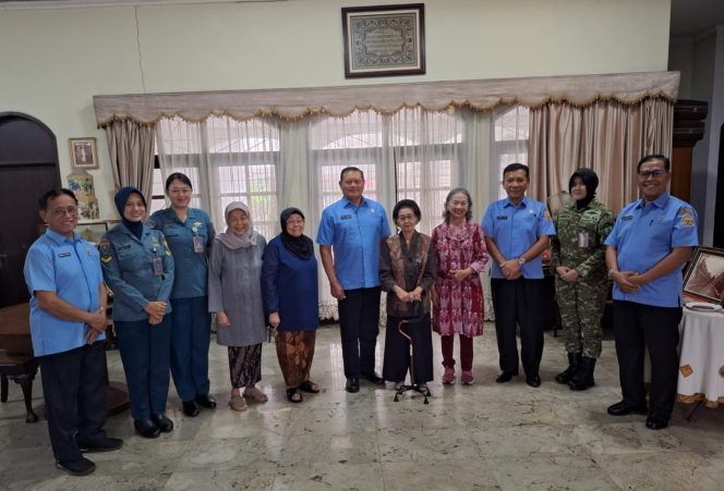 
					Ketua Umum PPAL Pusat Kunjungan ke Kediaman Ibu Romly selaku Ketua Himpunan Warakawuri