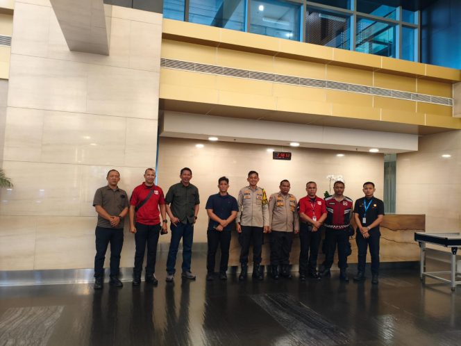 
					Polsek Metro Tanah Abang Laksanakan Sambang dan Pembinaan Security di Gedung UOB MH Thamrin