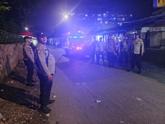 
					Patroli Cipta Kondisi Polsek Metro Tanah Abang Antisipasi Gangguan Kamtibmas Malam Hari Hingga Dini Hari